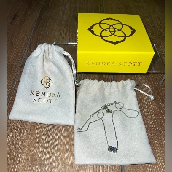 Kendra Scott Jewelry - Kendra Scott necklace